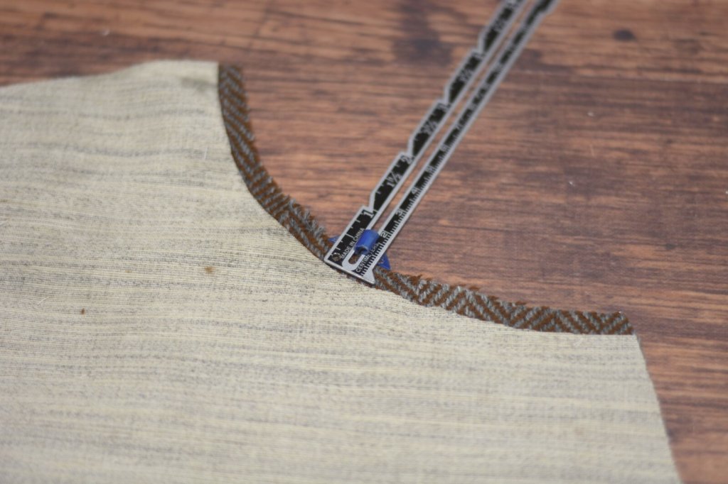 Mark and cut the seam allowance at the neck.